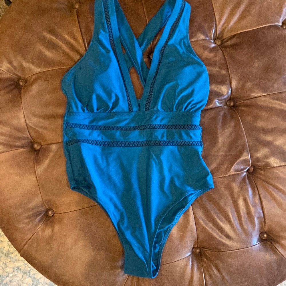 Cupshe Tempt Me one piece swimsuit- NWT